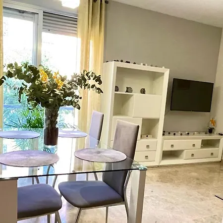 Confort A Un Paso Del Casco Histórico, Parking Incluido *