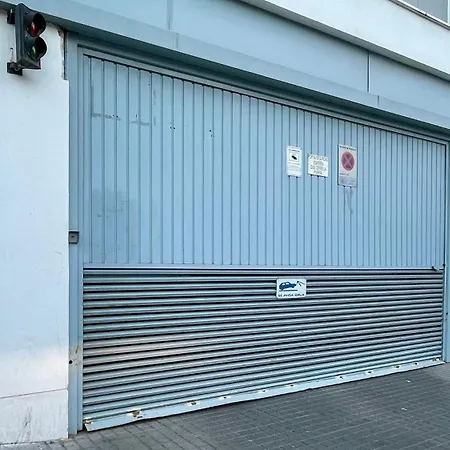 Confort A Un Paso Del Casco Historico, Parking Gratis En El Mismo Edificio דירה *