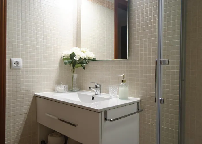 Confort A Un Paso Del Casco Historico, Parking Gratis En El Mismo Edificio Cordoue