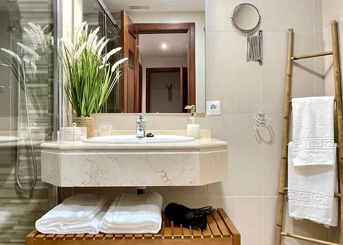 Confort A Un Paso Del Casco Historico, Parking Gratis En El Mismo Edificio * Cordoue