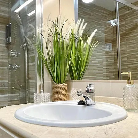 Confort A Un Paso Del Casco Historico, Parking Gratis En El Mismo Edificio קורדובה